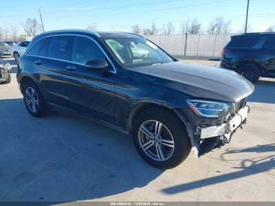 MERCEDES-BENZ GLC 300 2020