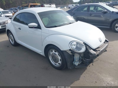 VOLKSWAGEN BEETLE 2015