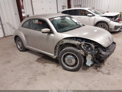VOLKSWAGEN BEETLE 2012