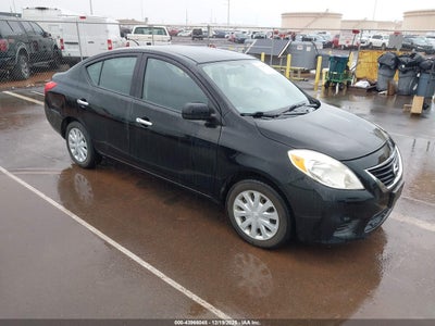 NISSAN VERSA 2012