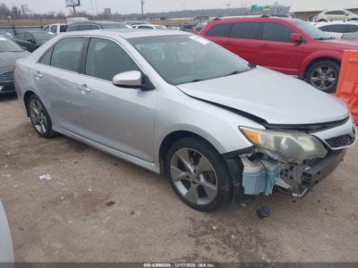 TOYOTA CAMRY 2014