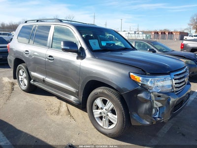 TOYOTA LAND CRUISER 2015