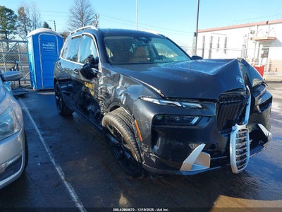 BMW X7 2025