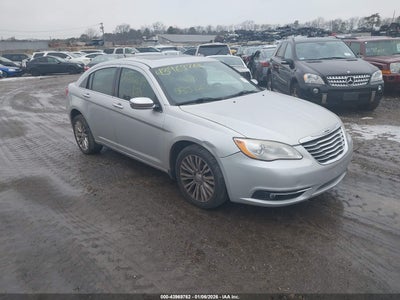 CHRYSLER 200 2011
