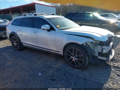 VOLVO V90 CROSS COUNTRY 2020