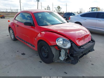 VOLKSWAGEN BEETLE 2014