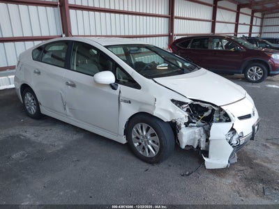 TOYOTA PRIUS PLUG-IN 2013
