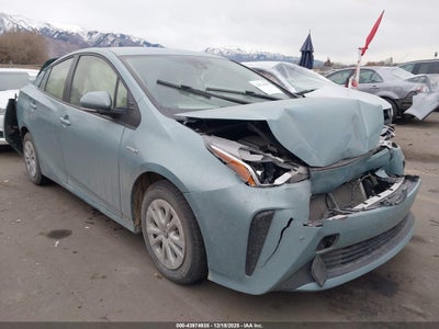 TOYOTA PRIUS 2022