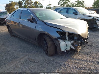 TOYOTA CAMRY HYBRID 2015