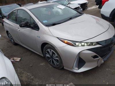 TOYOTA PRIUS PRIME 2017