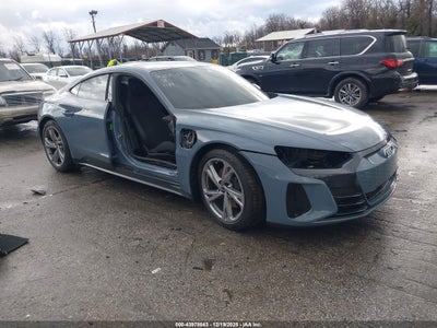 AUDI E-TRON GT 2023