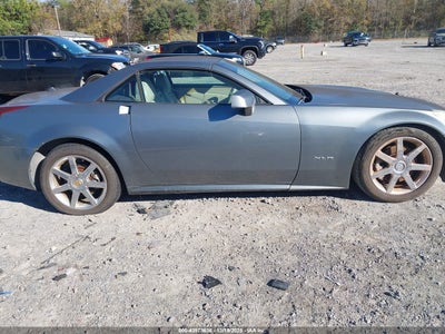 CADILLAC XLR 2004