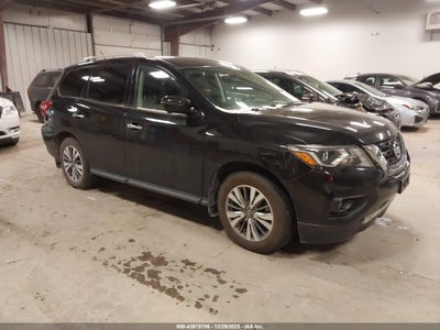 NISSAN PATHFINDER 2017
