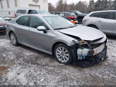 TOYOTA CAMRY 2020
