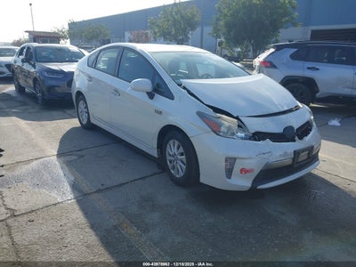 TOYOTA PRIUS PLUG-IN 2013