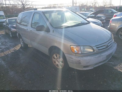 TOYOTA SIENNA 2002
