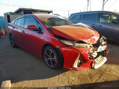 TOYOTA PRIUS PRIME 2017
