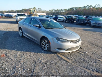 CHRYSLER 200 2015
