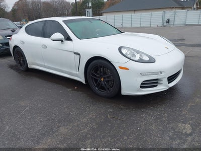 PORSCHE PANAMERA 2016