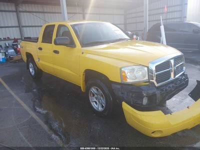 DODGE DAKOTA 2006