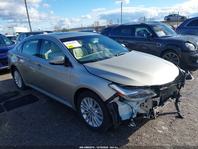 TOYOTA AVALON HYBRID 2013