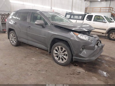 TOYOTA RAV4 2021