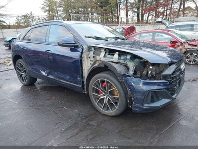 AUDI Q8 2020