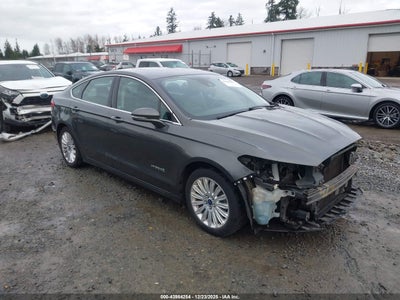 FORD FUSION HYBRID 2016