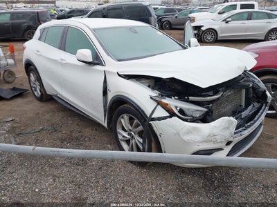 INFINITI QX30 2018