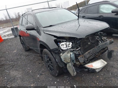 TOYOTA RAV4 2011
