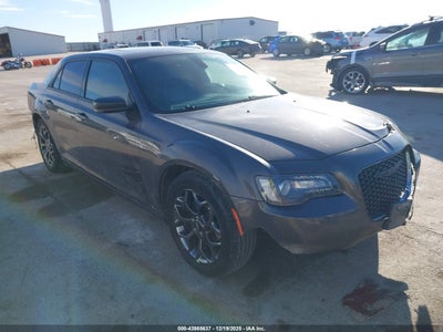CHRYSLER 300 2017