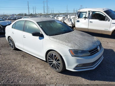 VOLKSWAGEN JETTA 2016
