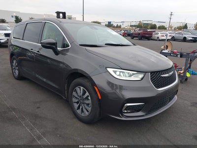 CHRYSLER PACIFICA HYBRID 2023