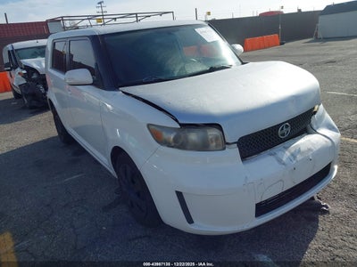 SCION XB 2010