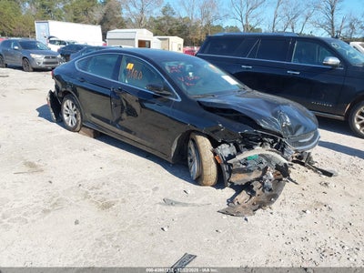 CHRYSLER 200 2015