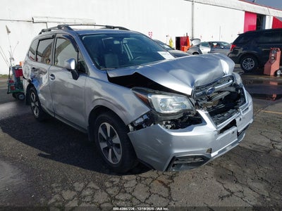 SUBARU FORESTER 2017