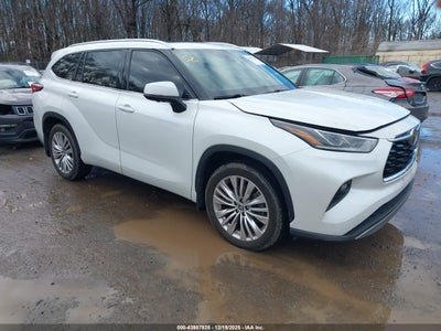 TOYOTA HIGHLANDER 2023