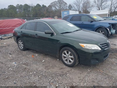 TOYOTA CAMRY 2011