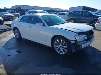 CHRYSLER 300 2018