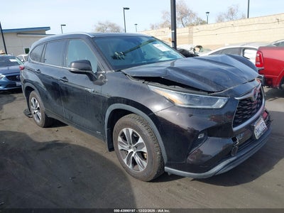 TOYOTA HIGHLANDER 2021