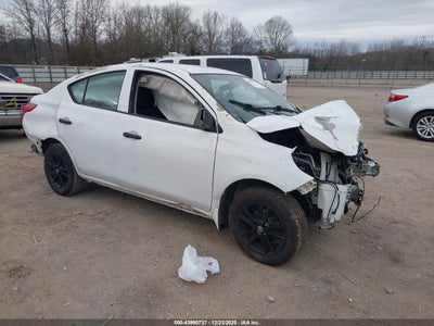 NISSAN VERSA 2018