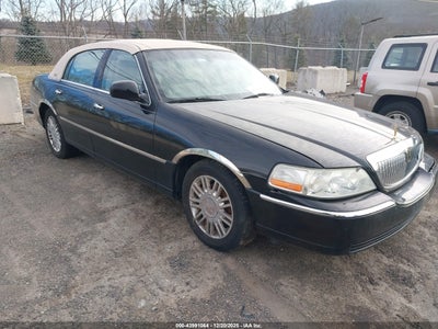 LINCOLN TOWN CAR 2008