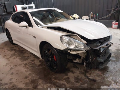 PORSCHE PANAMERA 2012