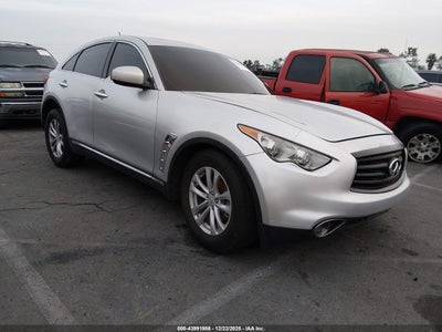 INFINITI QX70 2016