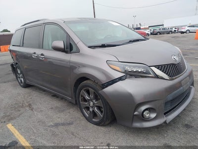 TOYOTA SIENNA 2017