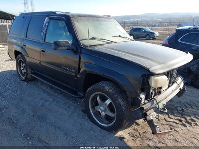 CADILLAC ESCALADE 2000