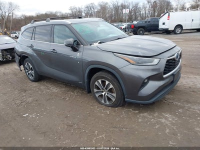 TOYOTA HIGHLANDER 2021