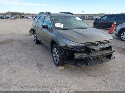 SUBARU OUTBACK 2025