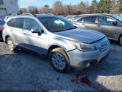 SUBARU OUTBACK 2015