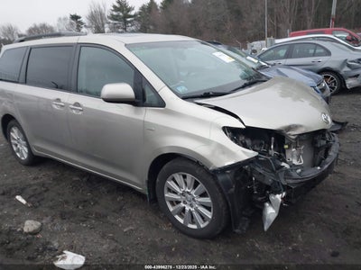 TOYOTA SIENNA 2017